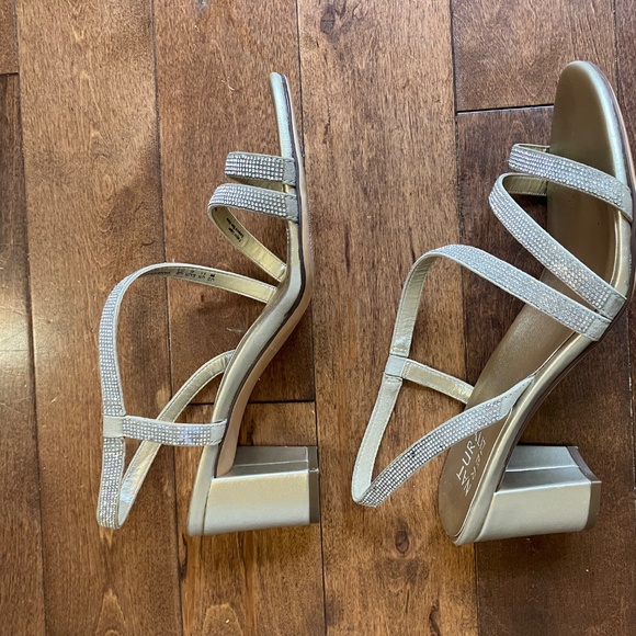 Naturalizer Vanessa Strappy Sandal - Picture 4 of 8